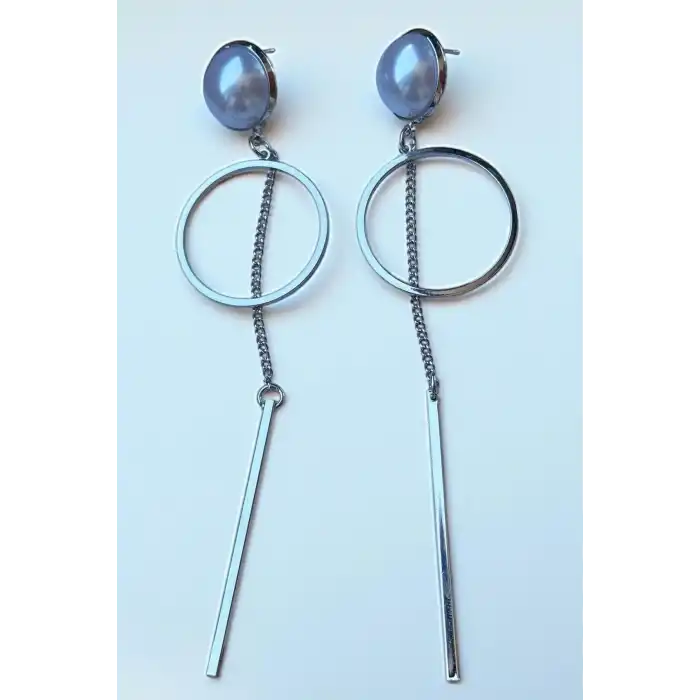 Gümüş Renk İnci Detaylı Sallantılı Küpe (Çift)