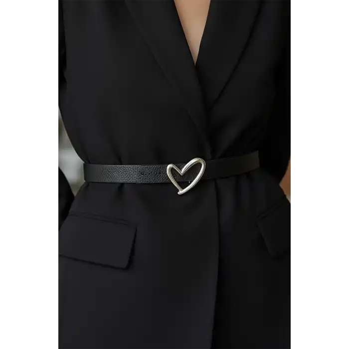 Gümüş Renk Kalp Figürlü Deri Detaylı Kadın Kemer