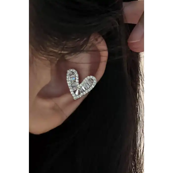 Gümüş Renk Kalp Figürlü Taş Detaylı Ear Cuff (Tek)