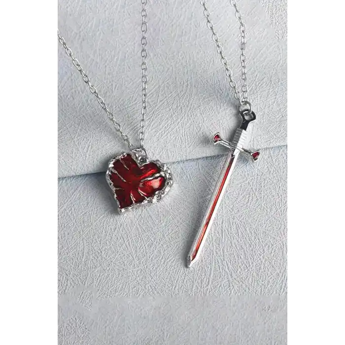 Gümüş Renk Kalp Ve Kılıç Figürlü Çelik Çift Kolyesi