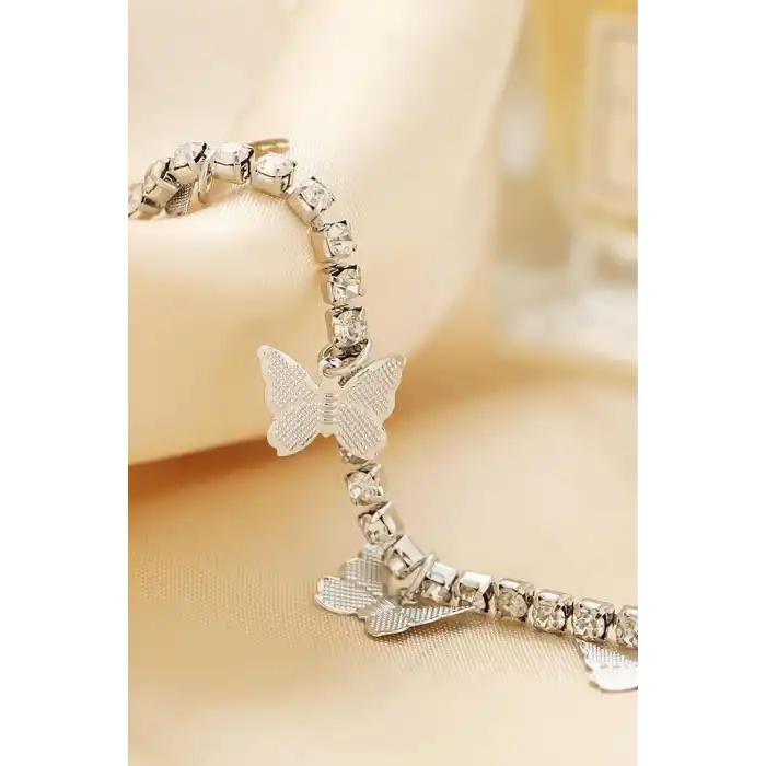 Gümüş Renk Kelebek Figürlü Taşlı Su Yolu Kolye