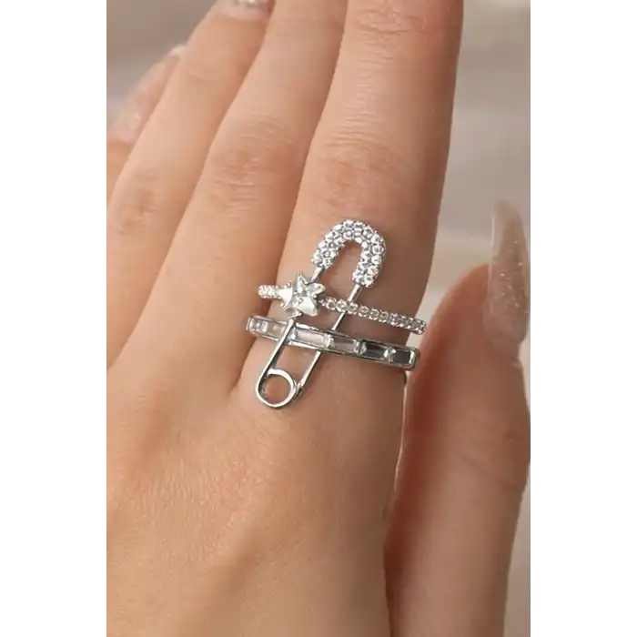 Gümüş Renk Kilitli İğne Figürlü Ayarlanabilir Yüzük