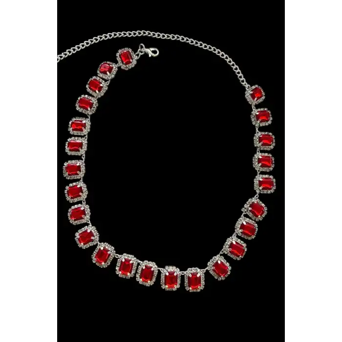 Gümüş Renk Kırmızı Taş Detaylı Tasarım Abiye Kolye