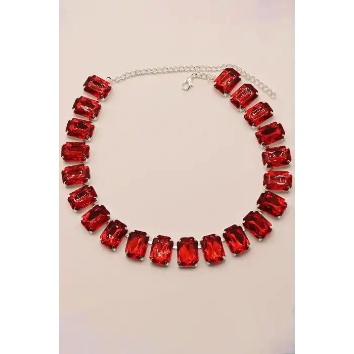 Gümüş Renk Kırmızı Taş Detaylı Tasarım Abiye Kolye