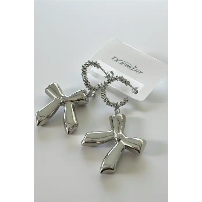 Gümüş Renk Kurdele Figürlü 14K Altın Kaplama TX Küpe (Çift)