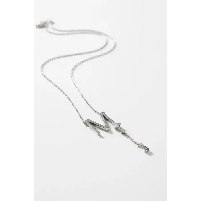 Gümüş  Renk M Harfli Taş Detaylı Çelik Kolye