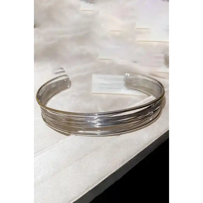 Gümüş Renk Metal Choker Kolye