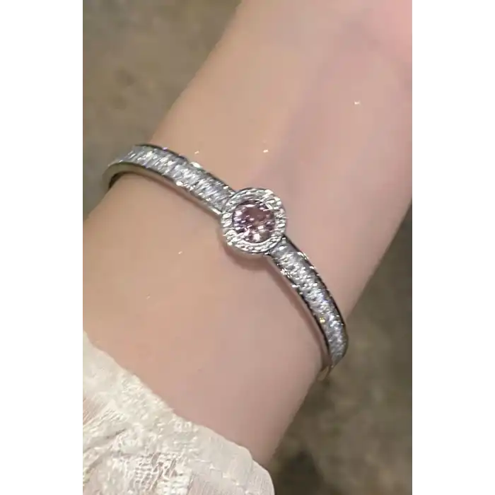 Gümüş Renk Pembe Taş Detaylı Çelik Kelepçe Bileklik