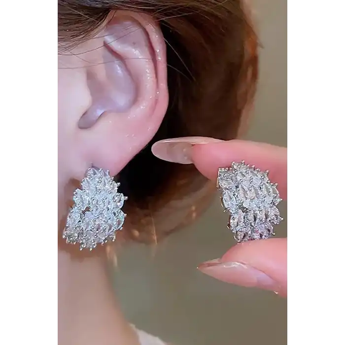 Gümüş Renk Taş Detaylı 14K Altın Kaplama Küpe (Çift)