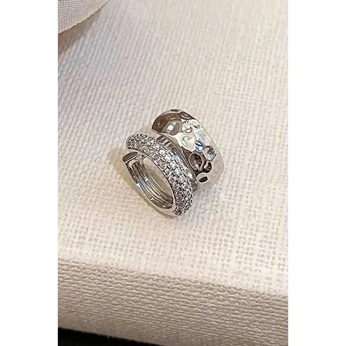 Gümüş Renk Taş Detaylı 14K Altın Kaplama TX Ear Cuff (Tek)