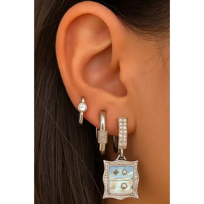 Gümüş Renk Taş Detaylı 3lü YSX Küpe Set