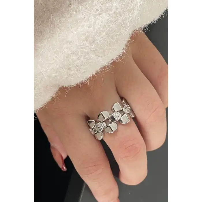 Gümüş Renk Taş Detaylı Ayarlanabilir Çelik Yüzük