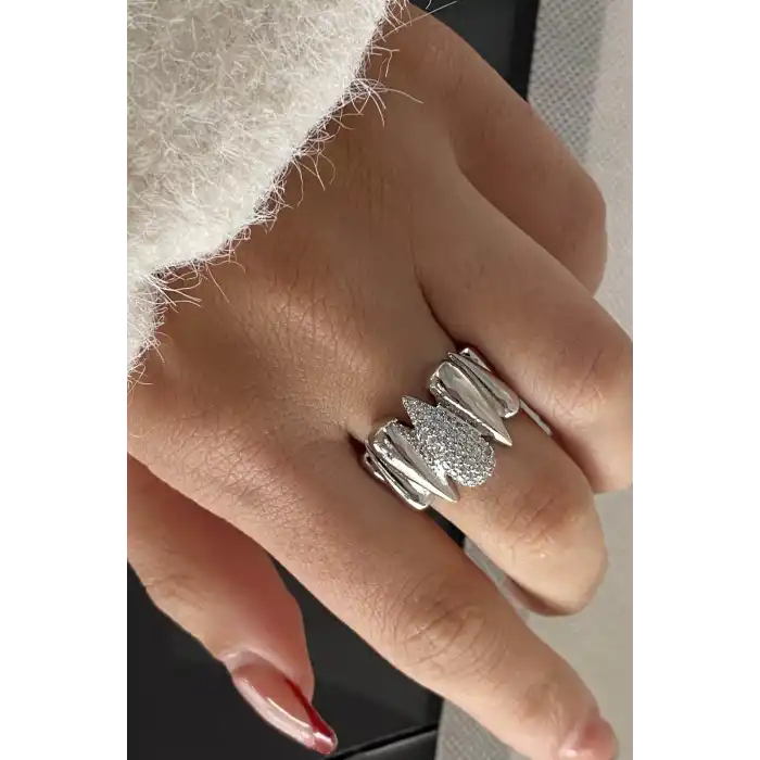 Gümüş Renk Taş Detaylı Ayarlanabilir Çelik Yüzük
