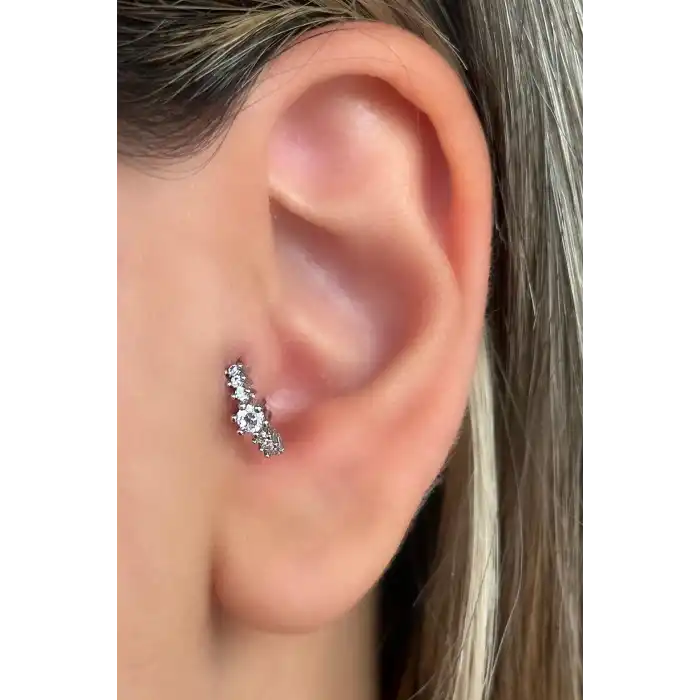 Gümüş Renk Taş Detaylı Çelik Halka Tragus/Kıkırdak Küpe/Piercing (Tek)