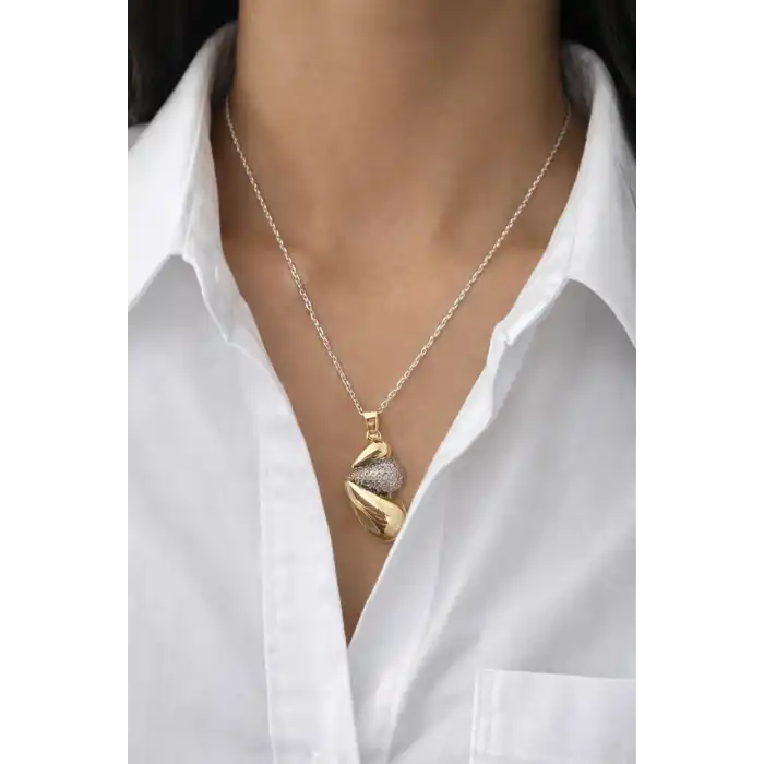 Gümüş Renk Taş Detaylı Çelik Kolye