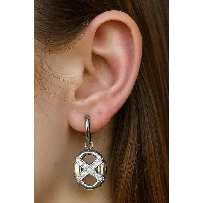 Gümüş Renk Taş Detaylı Çelik Küpe (Çift)