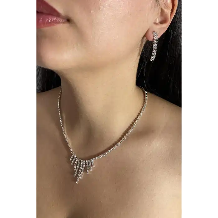 Gümüş Renk Taş Detaylı Kolye Ve Küpe Düğün Kına Nişan Gelin Set