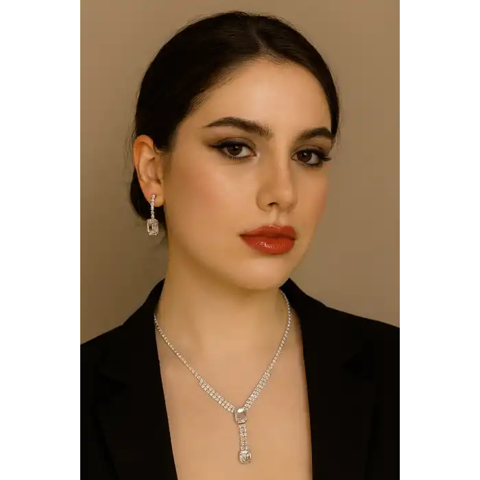 Gümüş Renk Taş Detaylı Kolye Ve Küpe Düğün Kına Nişan Gelin Set