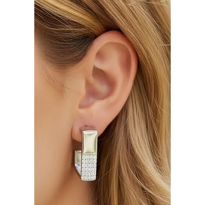 Gümüş Renk Taş Detaylı Küpe (Çift)