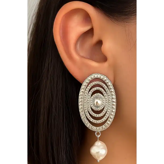 Gümüş Renk Taş Detaylı Küpe (Çift)