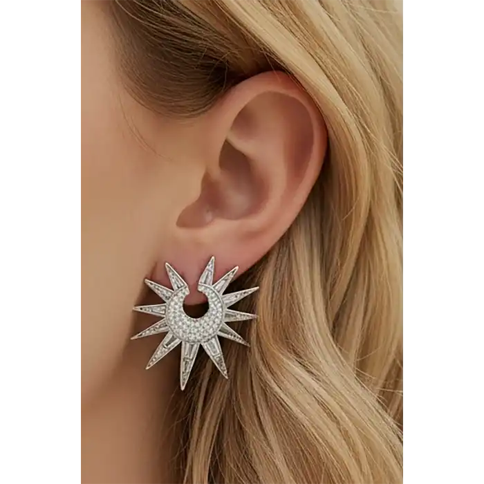 Gümüş Renk Taş Detaylı Küpe (Çift)