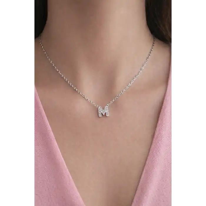 Gümüş Renk Taş Detaylı M Harfli Mini Çelik Kolye