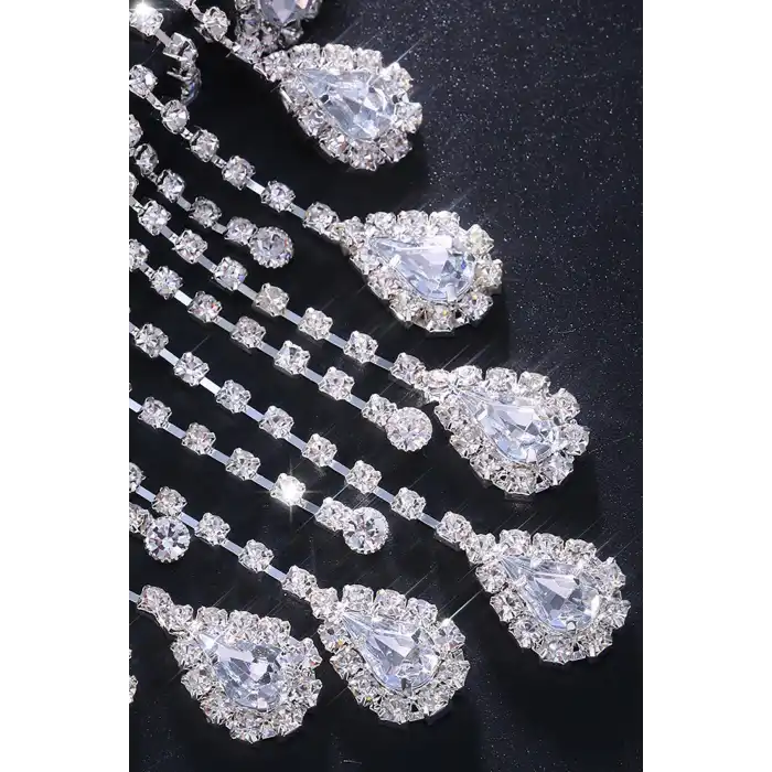 Gümüş Renk Taş Detaylı Tasarım Abiye Kolye