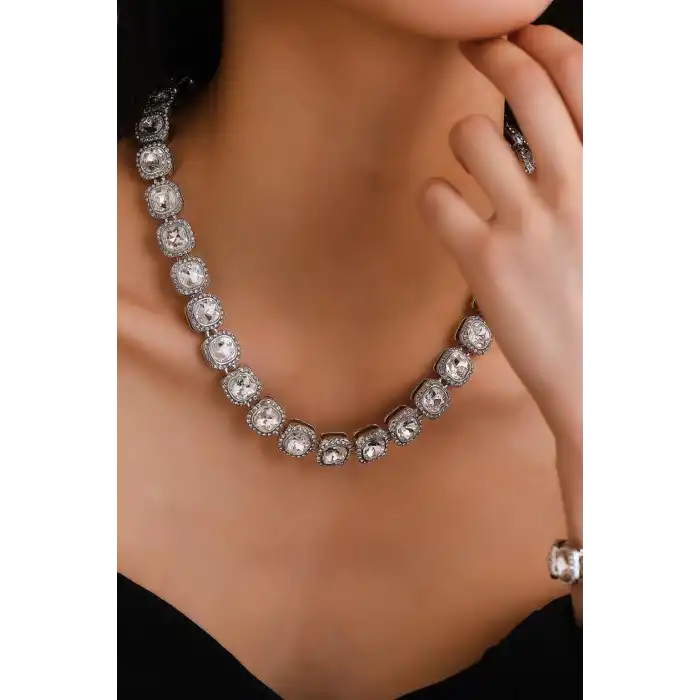 Gümüş Renk Taş Detaylı Unisex VİP Tasarım Kolye