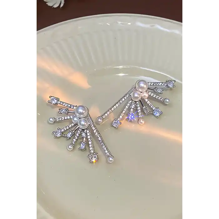 Gümüş Renk Taş Ve İnci Detaylı 14K Altın Kaplama Küpe (Çift)