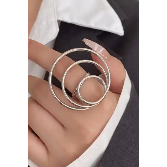 Gümüş Renk Tasarım Yüzük