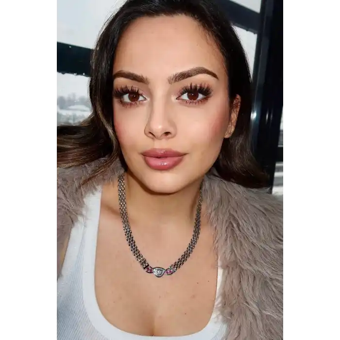 Gümüş Renk Taşlı Zincir Detaylı VİP YSX Kolye