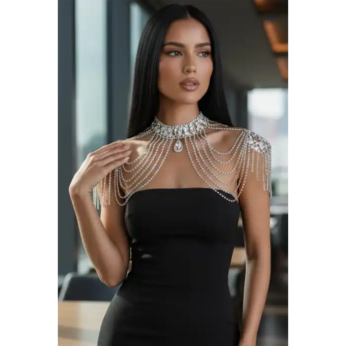 Gümüş Renk Yeşil Taş Detaylı Tasarım Vücut Aksesuar