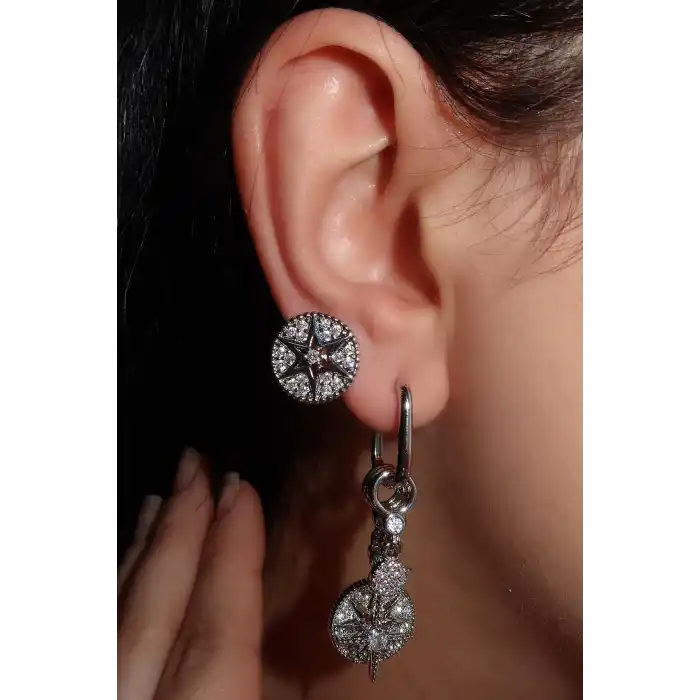 Gümüş Renk Yıldız Figürlü Taş Detaylı 3lü YSX Küpe Set