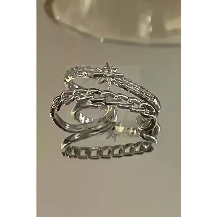 Gümüş Renk Yıldız Figürlü Taş Detaylı Ear Cuff (Tek)