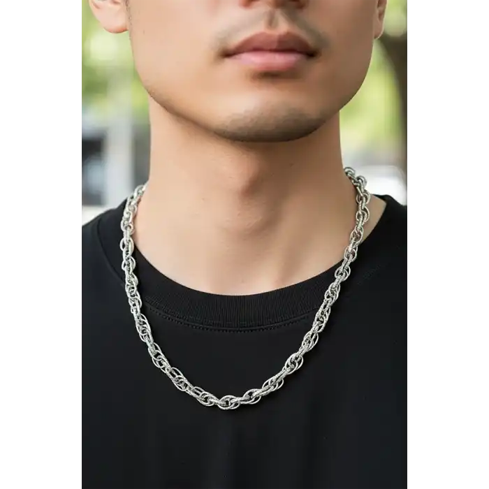 Gümüş Renk Zincir Detaylı Unisex Çelik Kolye