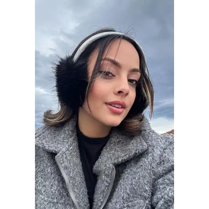 Gümüş Ve Siyah Renk Simli Peluş Kulaklık