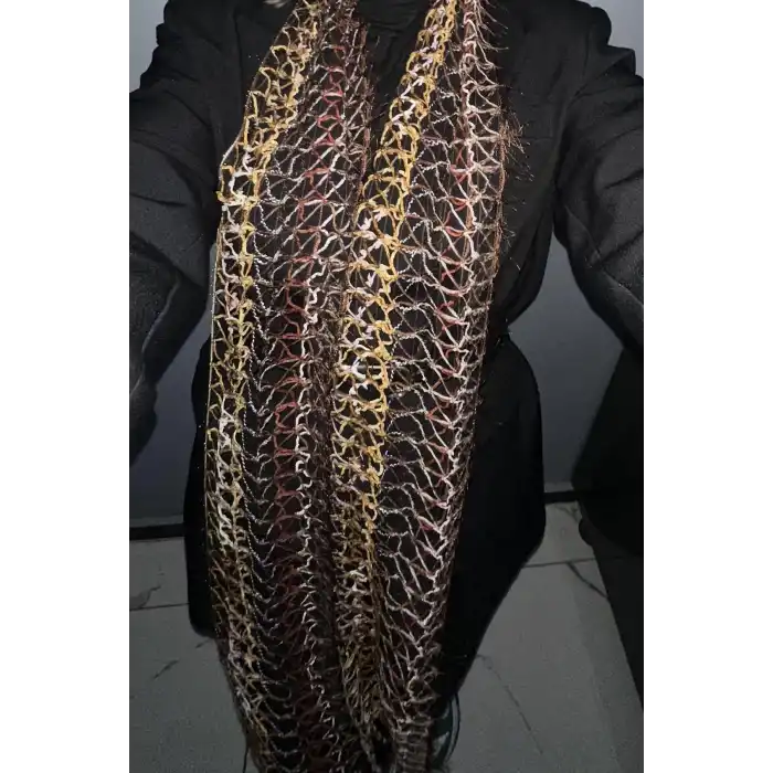 Kahverengi Örgü Detaylı Şal