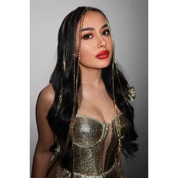 Karışık Renk Taş Detaylı Tasarım Taç