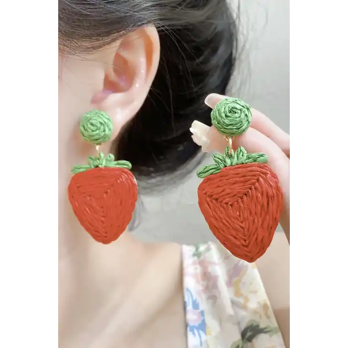Kırmızı Ve Yeşil Renk Çilek Figürlü Küpe (Çift)