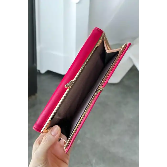 Koyu Pembe Renk Kalp Detaylı Kadın Cüzdan