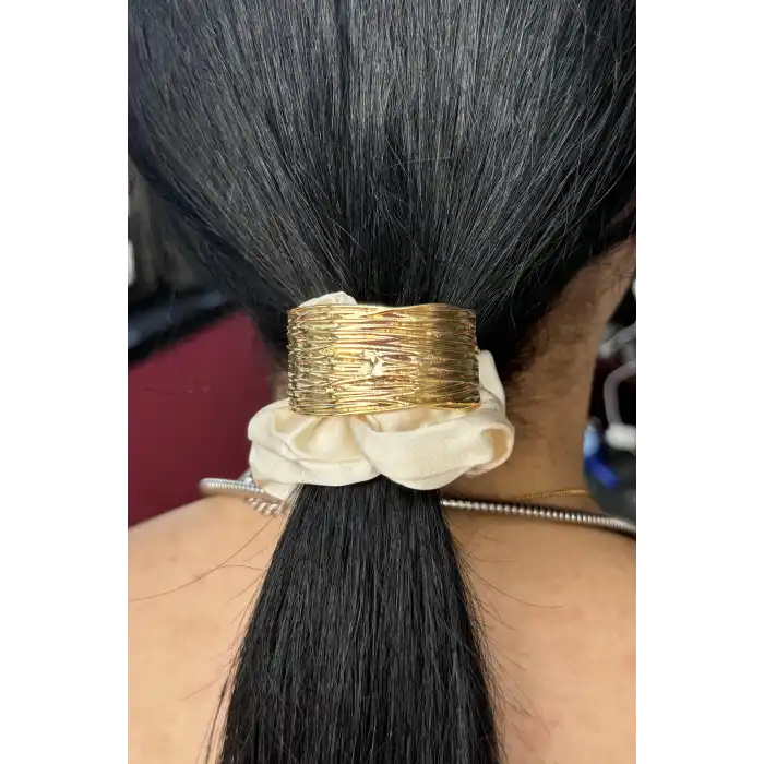 Krem Ve Altın Renk Metal Detaylı Simit Toka