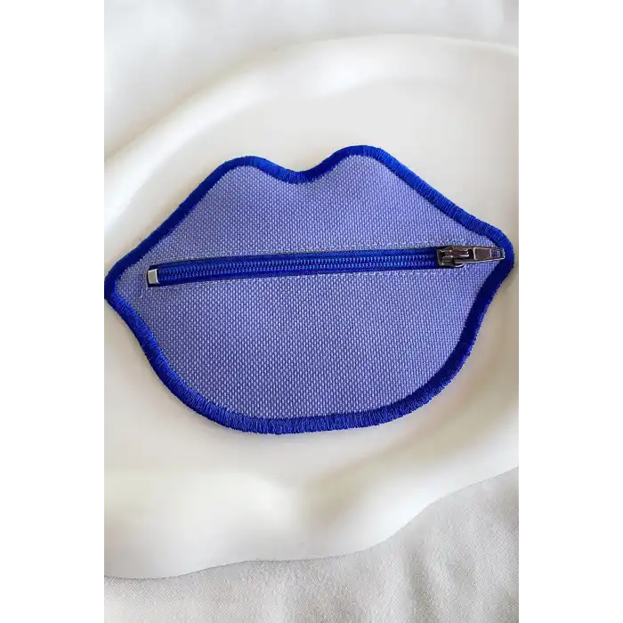 Lila Renk Dudak Detaylı Kadın Cüzdan