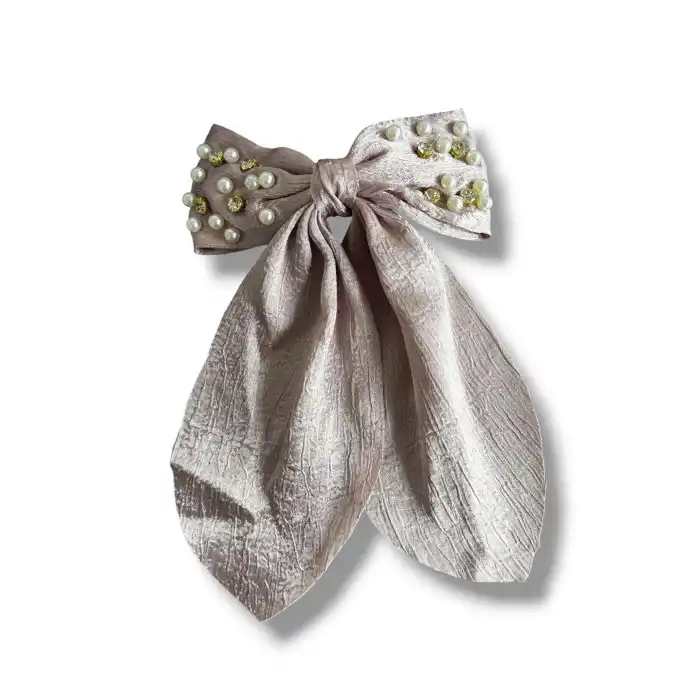 Lila Renk Kurdele Figürlü İnci Ve Taş Detaylı Otomat Toka