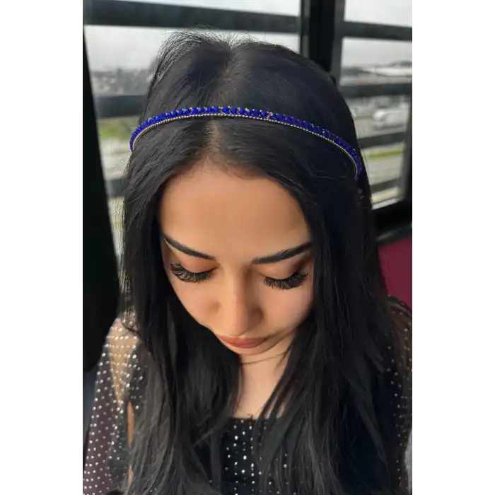 Mavi Renk Taş Detaylı Taç