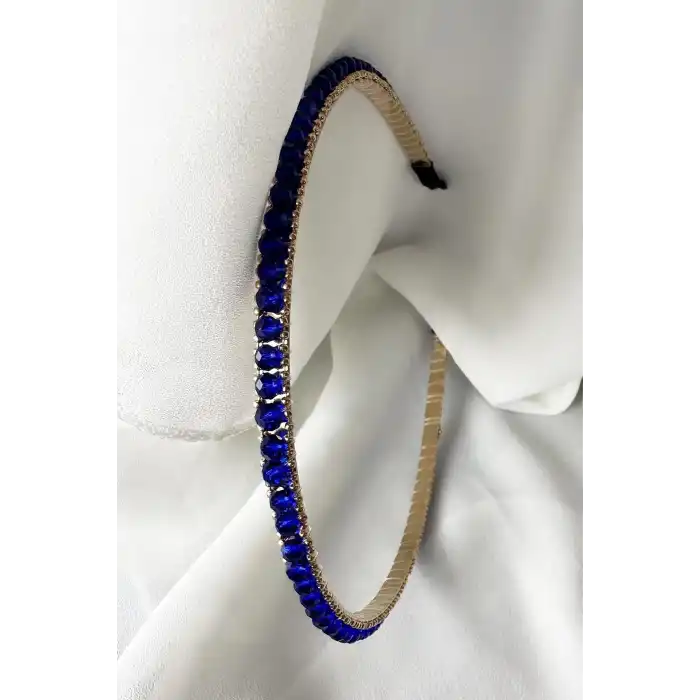 Mavi Renk Taş Detaylı Taç