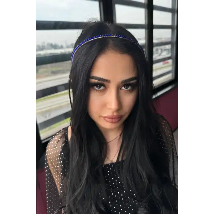 Mavi Renk Taş Detaylı Taç