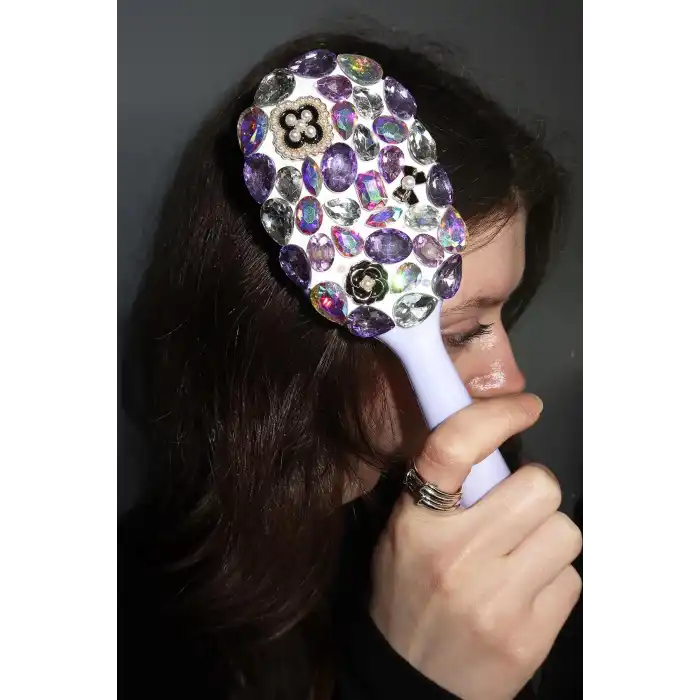 Mor Renk Taş Ve İnci Detaylı Saç Tarama Fırçası/ Tarak