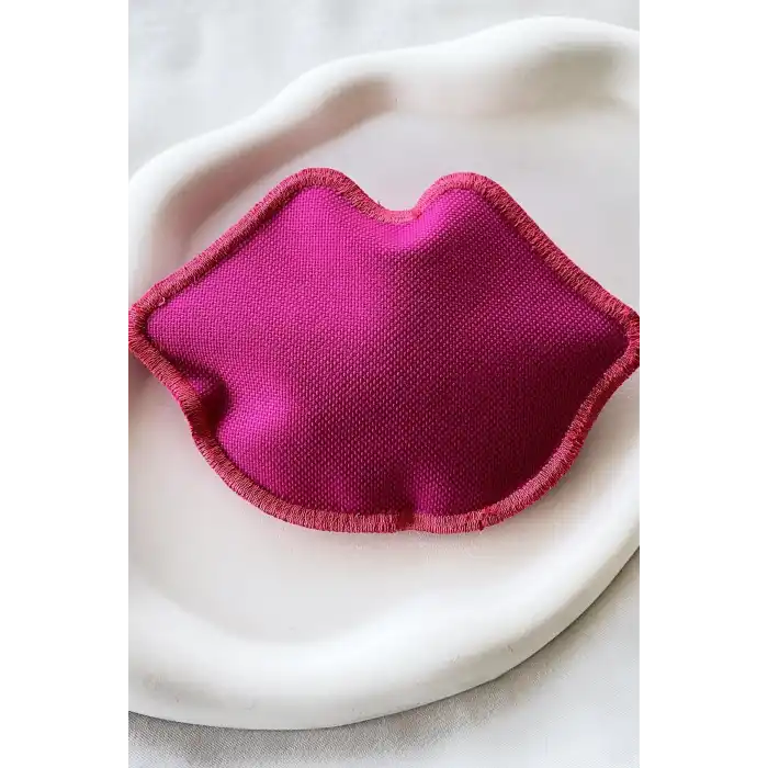 Pembe Renk Dudak Detaylı Kadın Cüzdan