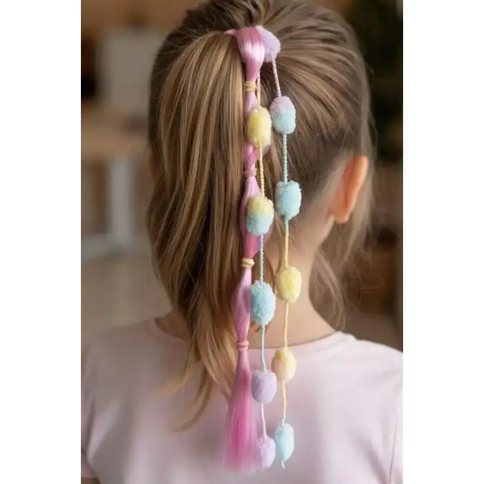 Pembe Renk Saç Detaylı Lastik Toka