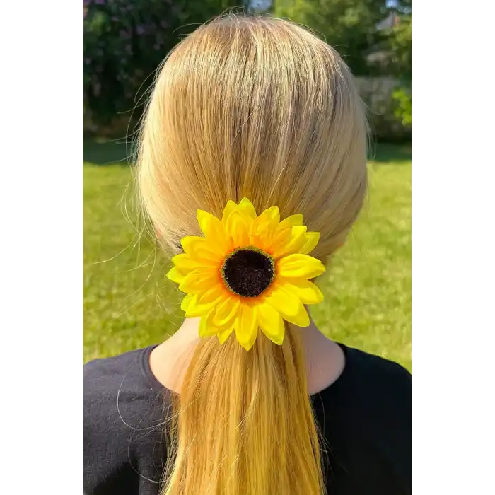 Sarı Renk Çiçek Figürlü Lastik Toka